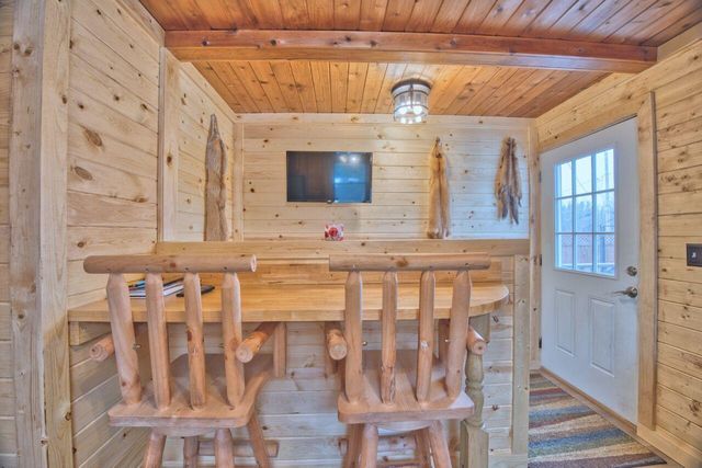 802 3rd Street NW, Chisholm, MN 55719