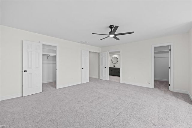 2 Curtis LN, Hampton, VA 23669