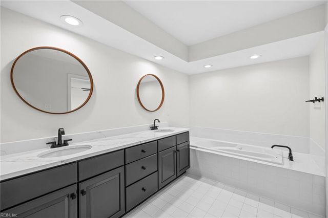 2 Curtis LN, Hampton, VA 23669