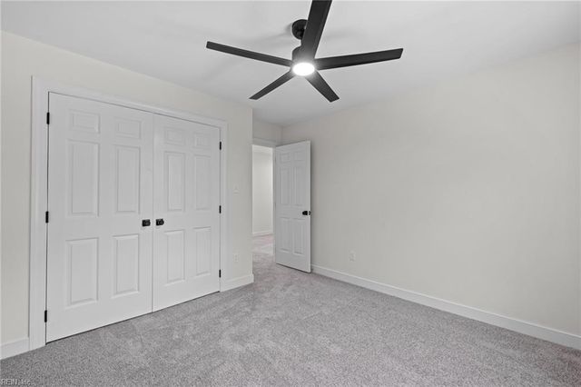 2 Curtis LN, Hampton, VA 23669