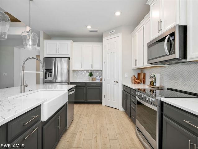 28121 Seasons Tide AVE, Bonita Springs, FL 34135