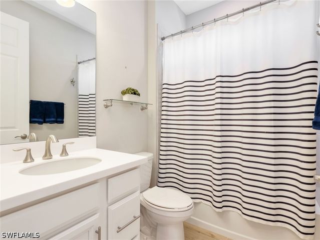 28121 Seasons Tide AVE, Bonita Springs, FL 34135