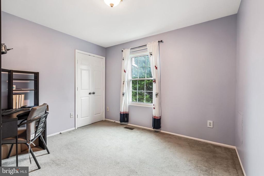 7333 HAZELWOOD CT, Warrenton, VA 20187