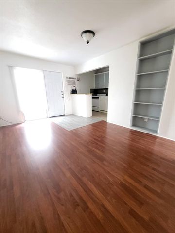 425 Hawthorne Street 07, Houston, TX 77006