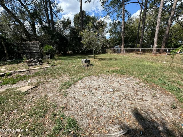 962 GROVE PARK Drive E, Orange Park, FL 32073