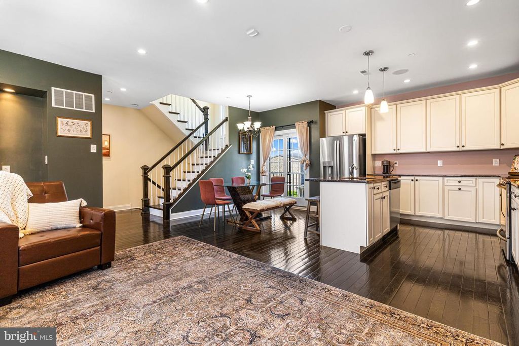 308 DUPONT ST, Philadelphia, PA 19128