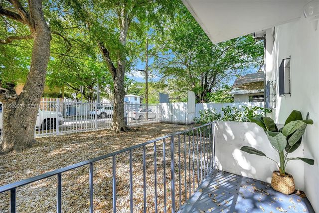 641 NW 2nd St 1, Miami, FL 33128