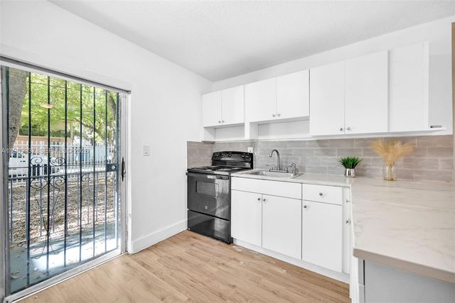 641 NW 2nd St 1, Miami, FL 33128