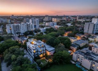 641 NW 2nd St 1, Miami, FL 33128