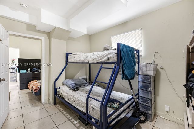 1236 NW 28th St 4, Miami, FL 33142