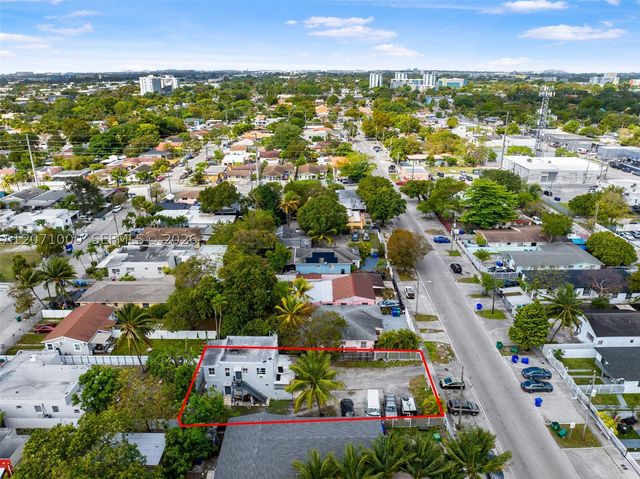 1236 NW 28th St 4, Miami, FL 33142