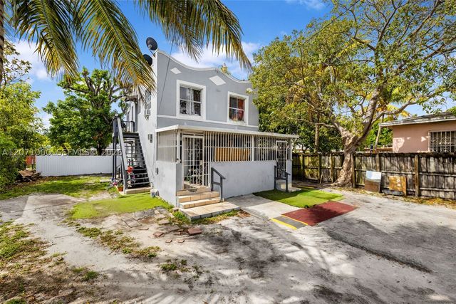 1236 NW 28th St 4, Miami, FL 33142