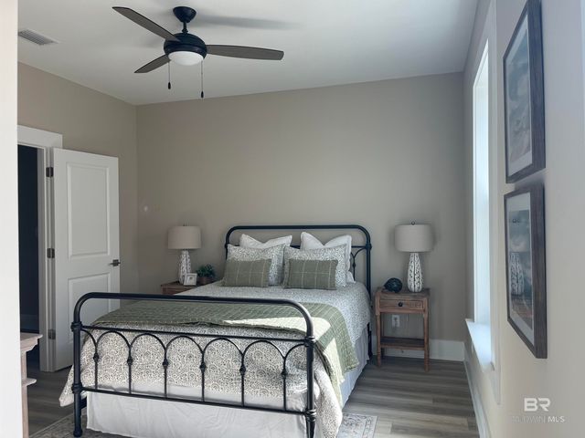 951 W Lagoon Avenue F, Gulf Shores, AL 36542