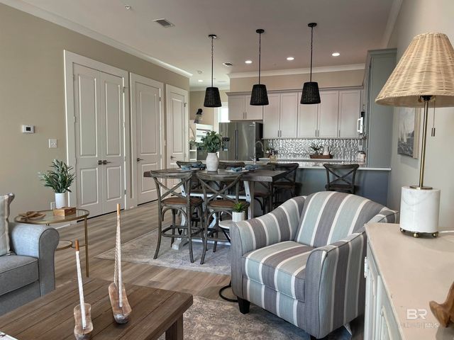 951 W Lagoon Avenue F, Gulf Shores, AL 36542