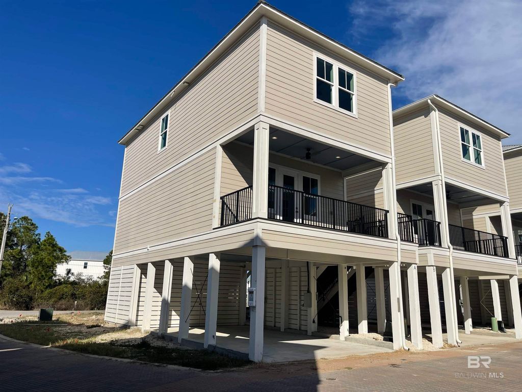 951 W Lagoon Avenue F, Gulf Shores, AL 36542