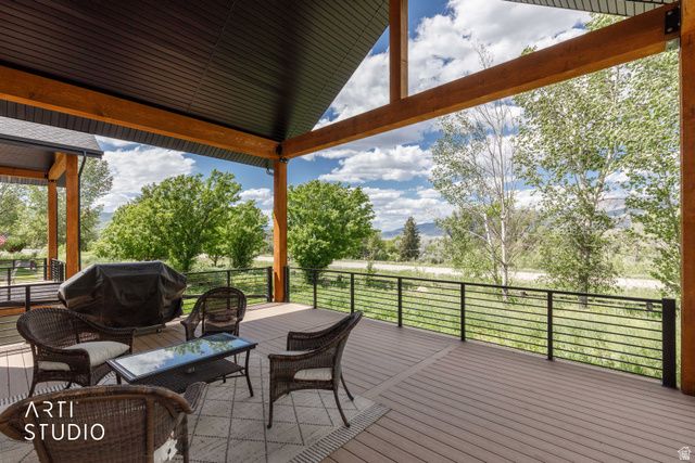 1188 S OLD TRAPPERS LOOP RD, Huntsville, UT 84317