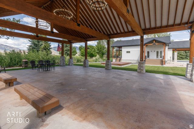 1188 S OLD TRAPPERS LOOP RD, Huntsville, UT 84317