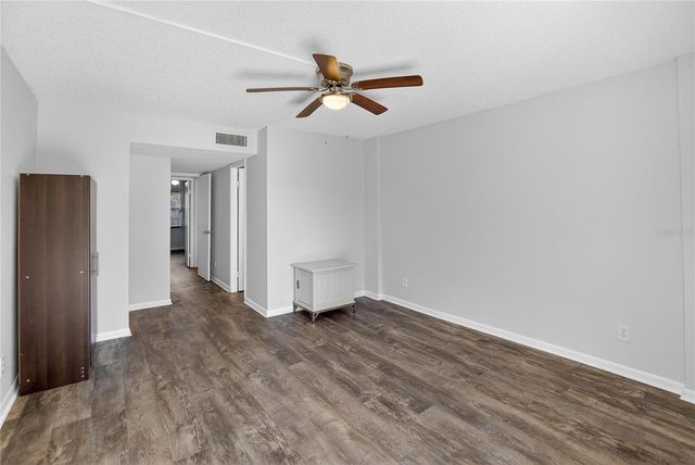 2900 COVE CAY DRIVE 2F, Clearwater, FL 33760