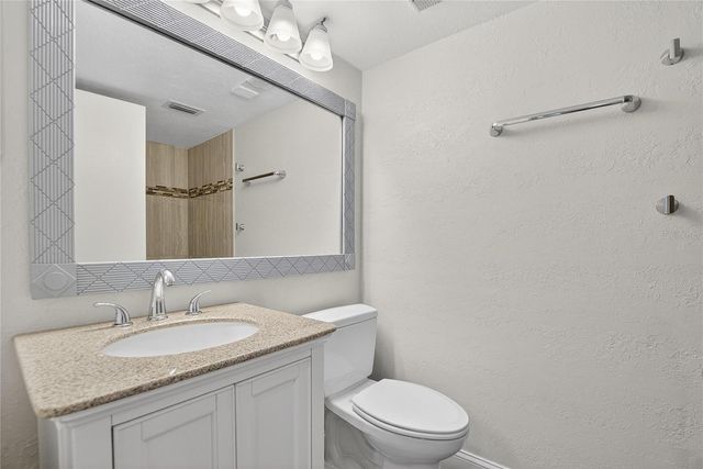 2900 COVE CAY DRIVE 2F, Clearwater, FL 33760