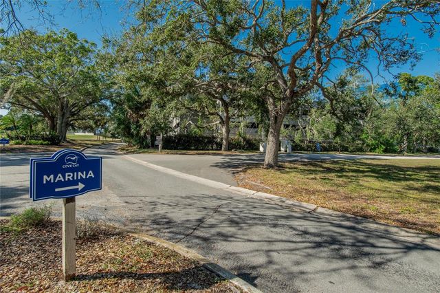 2900 COVE CAY DRIVE 2F, Clearwater, FL 33760