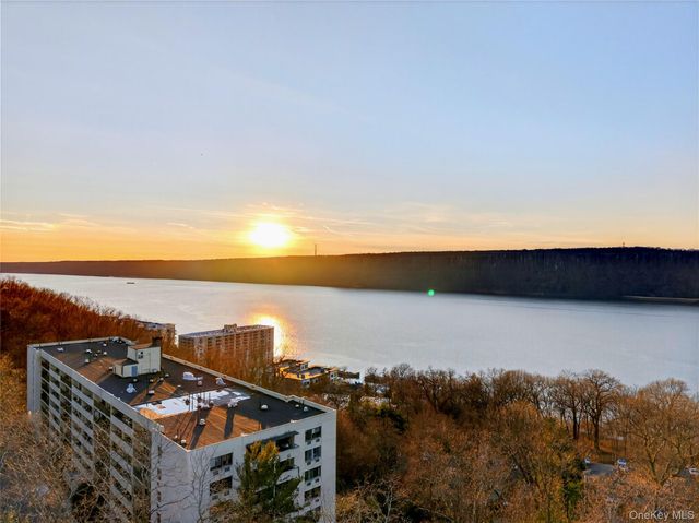 1 David Lane 4 C, Yonkers, NY 10701