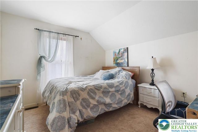 1392 Whispering Hills Court, Chestnuthill Twp, PA 18330