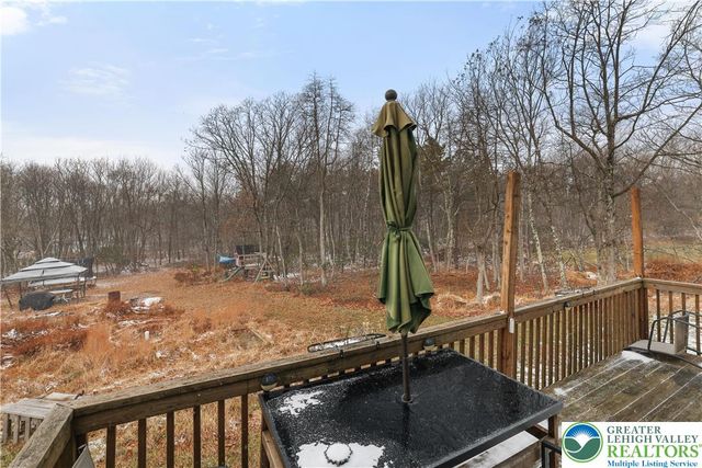 1392 Whispering Hills Court, Chestnuthill Twp, PA 18330