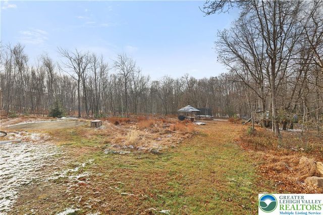 1392 Whispering Hills Court, Chestnuthill Twp, PA 18330