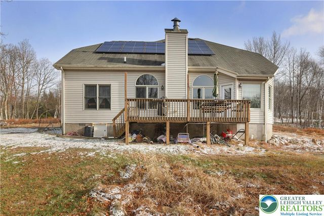 1392 Whispering Hills Court, Chestnuthill Twp, PA 18330