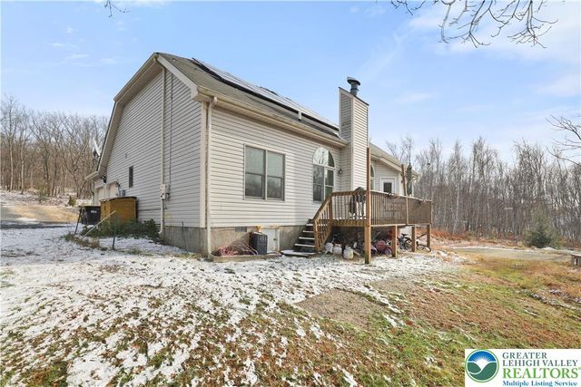 1392 Whispering Hills Court, Chestnuthill Twp, PA 18330