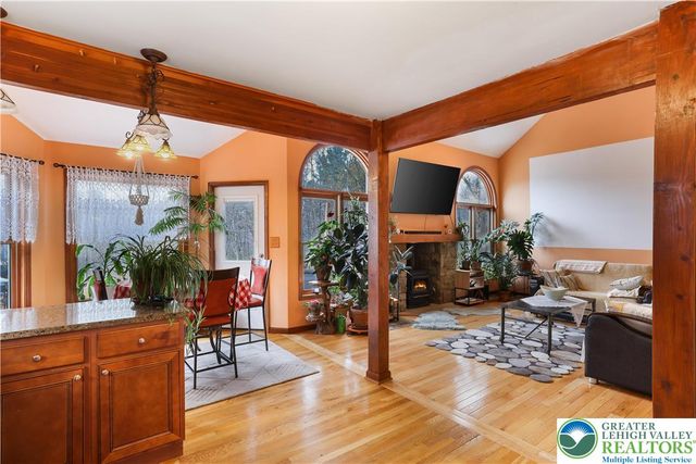 1392 Whispering Hills Court, Chestnuthill Twp, PA 18330