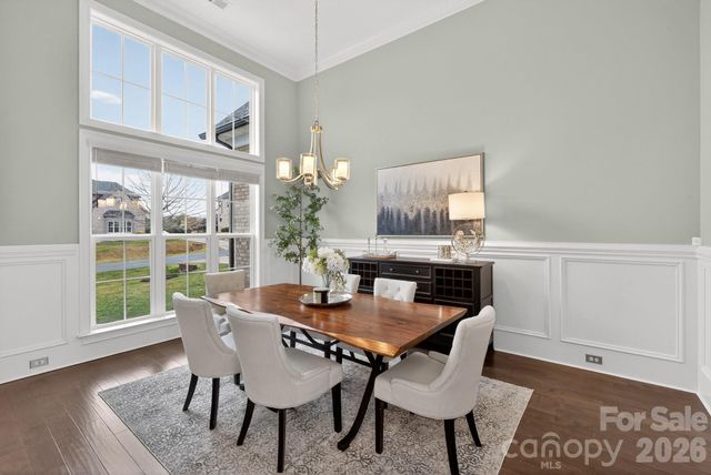 400 Wheatberry Hill Drive, Matthews, NC 28104