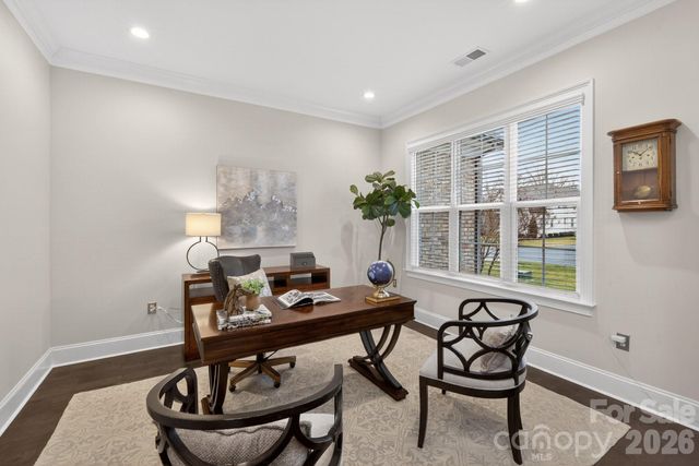 400 Wheatberry Hill Drive, Matthews, NC 28104