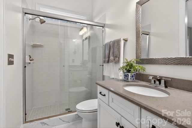 400 Wheatberry Hill Drive, Matthews, NC 28104