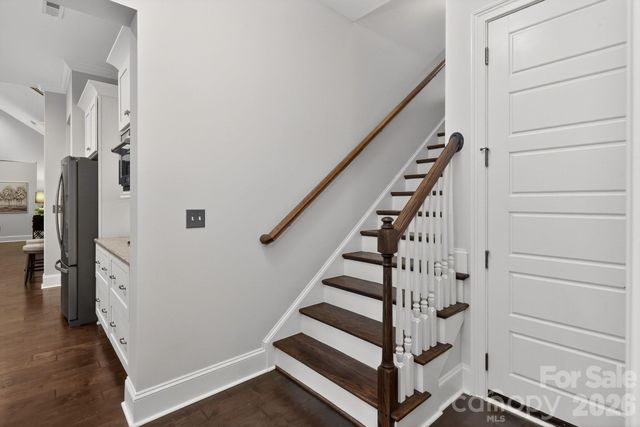 400 Wheatberry Hill Drive, Matthews, NC 28104