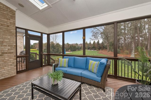 400 Wheatberry Hill Drive, Matthews, NC 28104