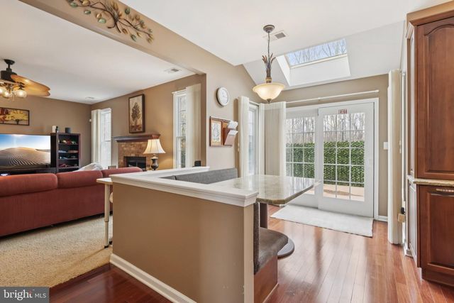 18 DEVONSHIRE DR, Princeton, NJ 08540