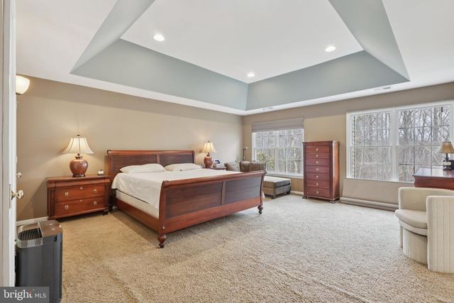 18 DEVONSHIRE DR, Princeton, NJ 08540