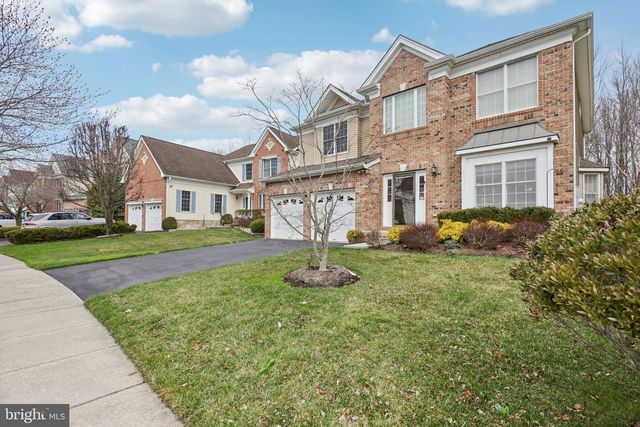 18 DEVONSHIRE DR, Princeton, NJ 08540