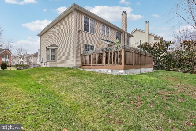 18 DEVONSHIRE DR, Princeton, NJ 08540