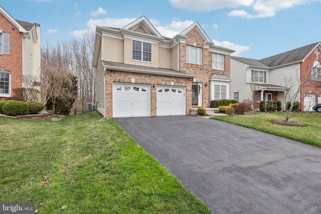 18 DEVONSHIRE DR, Princeton, NJ 08540