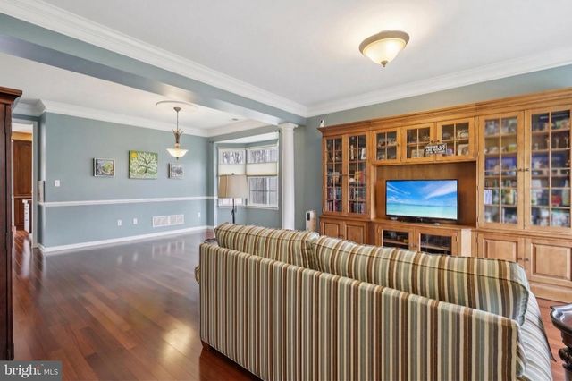 18 DEVONSHIRE DR, Princeton, NJ 08540