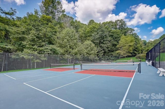 646 El Miner Drive, Mars Hill, NC 28754