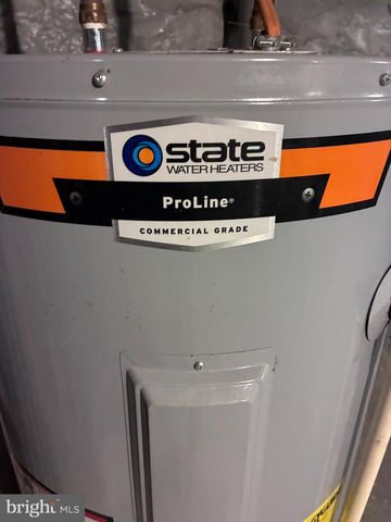 3427 RAVENWOOD AVE, Baltimore, MD 21213