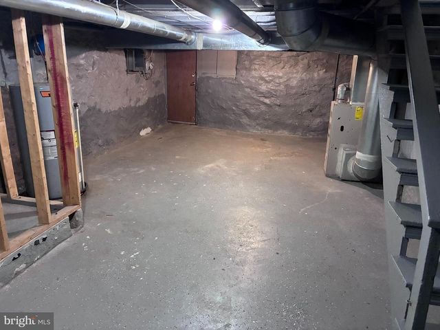 3427 RAVENWOOD AVE, Baltimore, MD 21213