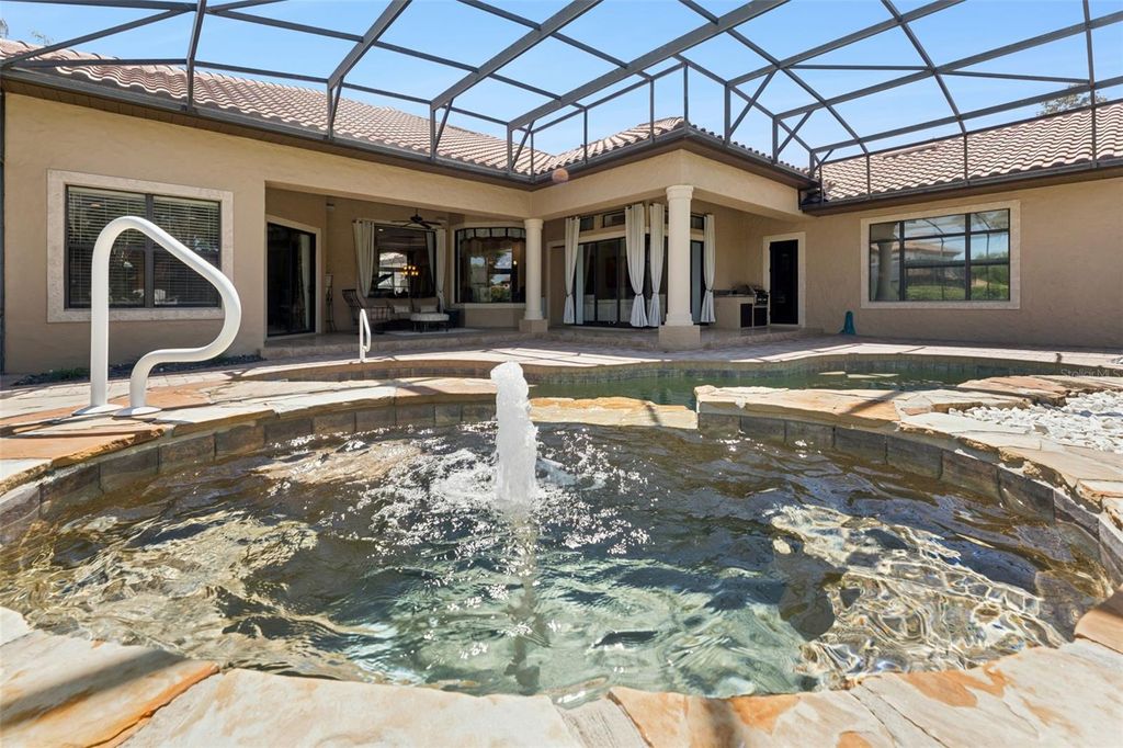 Image 18 of property listing at 7738 MARKHAM BEND PLACE, Sanford, FL 32771