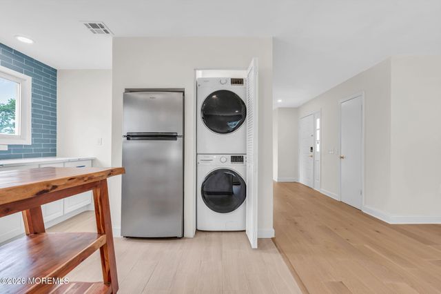 45 Innsbruck Drive, Toms River, NJ 08757