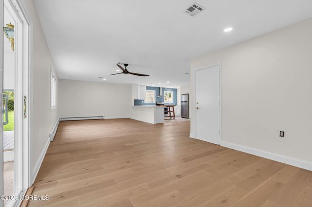 45 Innsbruck Drive, Toms River, NJ 08757
