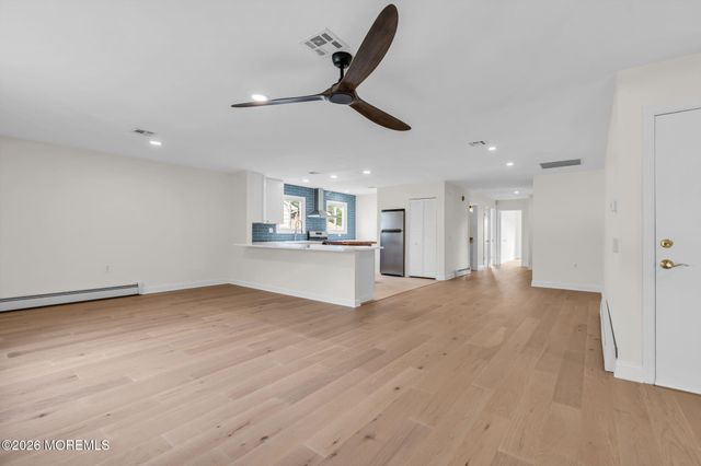 45 Innsbruck Drive, Toms River, NJ 08757