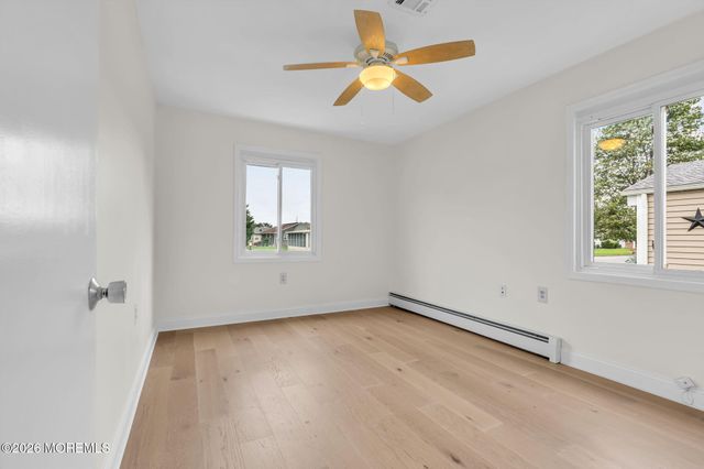 45 Innsbruck Drive, Toms River, NJ 08757